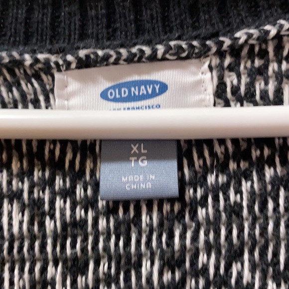 Old Navy XL knit sweater chunky and nice and thick! - Picture 3 of 3